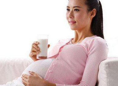 女人補(bǔ)鈣吃什么鈣片好？補(bǔ)鈣鈣片哪個(gè)牌子好