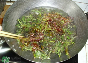 香椿為什么要焯水？香椿怎么焯水？