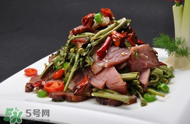 香椿和雞肉可同吃嗎？香椿和雞肉能一起吃嗎？