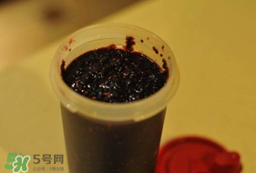 桑葚能染頭發(fā)嗎？桑葚染發(fā)劑自制