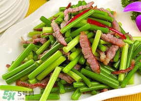 蒜苔不能和什么一起吃？蒜薹不能和什么一起吃？