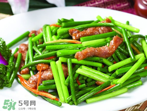 蒜苔不能和什么一起吃？蒜薹不能和什么一起吃？