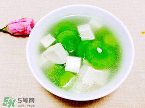 萵筍能和豆腐一起吃嗎？豆腐和萵筍可以一起吃嗎？