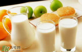 香椿和豆?jié){能一起吃嗎？喝豆?jié){可以吃香椿炒雞蛋嗎？