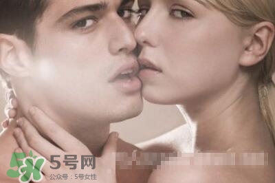 夫妻兩地分居怎么解決生理需求？夫妻兩地分居該如何相處？
