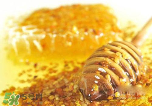 桃花茶可以加蜂蜜嗎？桃花茶可以和蜂蜜一起喝嗎？