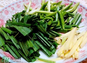 川菜中蒜苗回鍋肉怎么做？蒜苗回鍋肉的做法