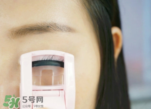貝印和muji睫毛夾哪個(gè)好？貝印和無印良品睫毛夾對(duì)比