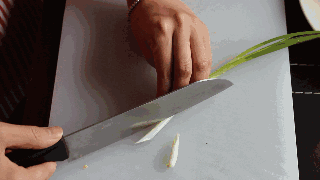 蒜苗怎么切？蒜苗如何切