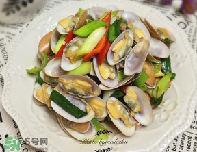 花甲發(fā)臭還能吃嗎？花甲買回來有點(diǎn)臭可以吃嗎？