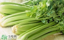 芹菜汁生喝一天幾次？芹菜汁生喝一次喝多少