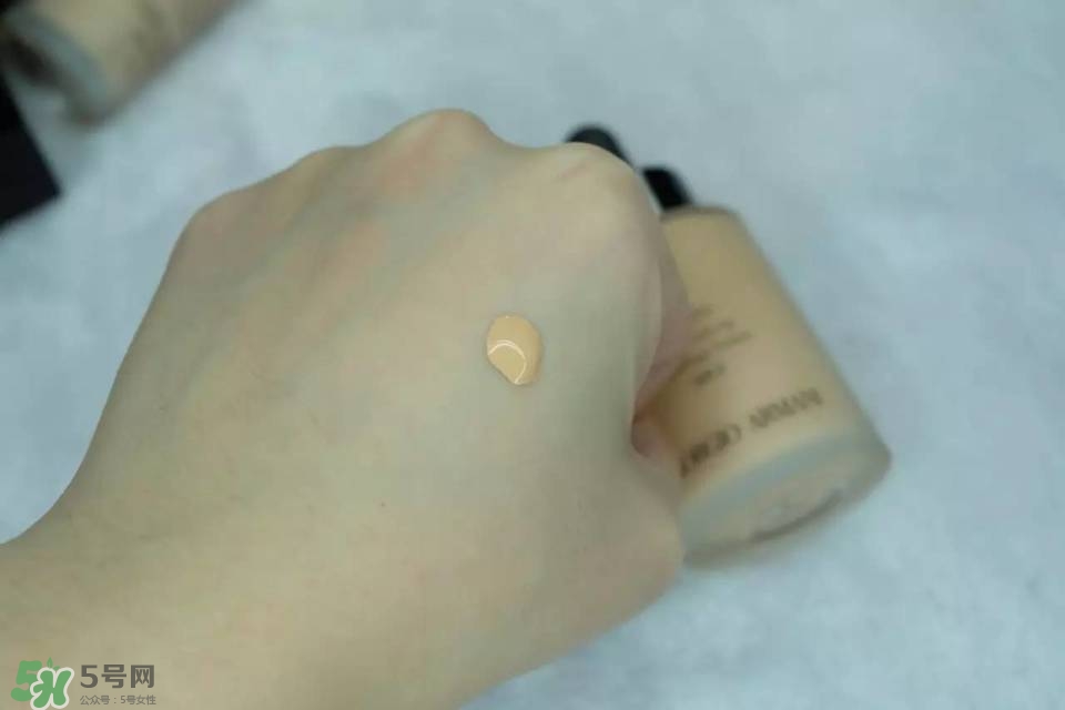 混合皮用什么粉底液？混合皮膚用什么粉底液比較好？