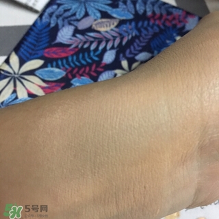 混油敏感肌用什么粉底液？敏感混油皮用的粉底液