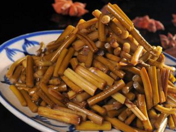 怎樣腌蒜苔才好吃？家常腌蒜苔的方法