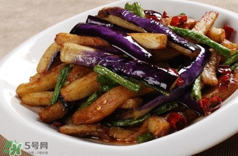 如何炒茄子不黑？怎么炒茄子不黑