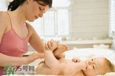 嬰兒濕巾哪種好？嬰兒濕巾哪個(gè)牌子好？