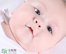 寶寶有鼻屎不通氣怎么辦？寶寶有鼻屎鼻塞怎么辦？