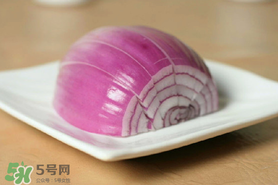 洋蔥和皮皮蝦能一起吃嗎？皮皮蝦和洋蔥可以同吃嗎？