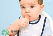 為什么不能給寶寶吃果凍？寶寶千萬(wàn)不能吃的5種危險(xiǎn)食物
