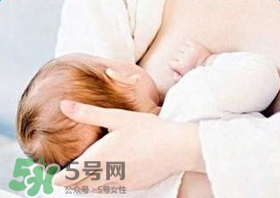 胸很大奶水卻很少怎么回事？胸大卻沒有奶水該怎么辦？
