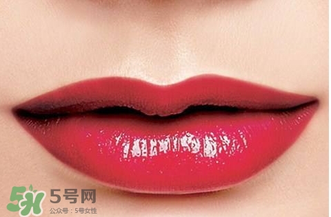 漂唇后嘴唇發(fā)黑怎么回事？漂唇后嘴唇發(fā)黑怎么辦？