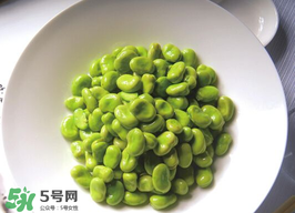 蠶豆和牛奶可以同吃嗎？吃蠶豆可以喝牛奶嗎？