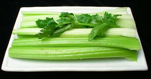 西芹是芹菜嗎？西芹和芹菜的區(qū)別