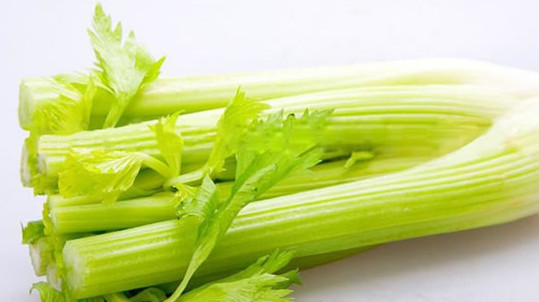 西芹是芹菜嗎？西芹和芹菜的區(qū)別