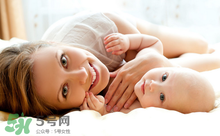 哺乳期媽媽用護膚品對寶寶有影響嗎？哺乳期能不能用護膚品？