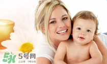 寶寶一般在什么時(shí)候會(huì)叫爸爸媽媽？寶寶說話和智力有關(guān)系嗎