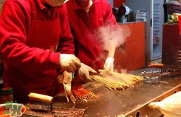 烤鴨腸一串成本是多少？烤鴨腸一串利潤是多少