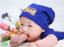 寶寶可以吃小龍蝦嗎？多大的寶寶可以吃小龍蝦呢？