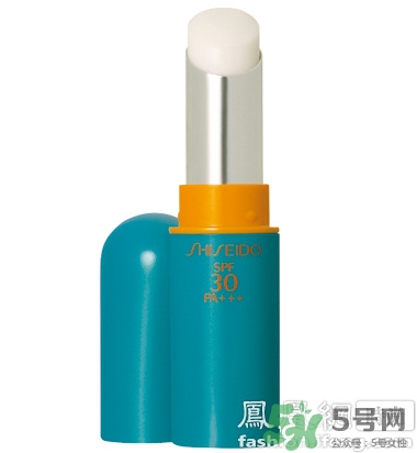 防曬唇膏要卸妝嗎？防曬潤(rùn)唇膏要卸妝嗎