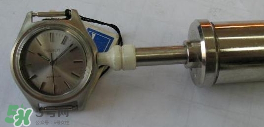 dw手表怎么打開(kāi)？dw手表怎么打開(kāi)表殼