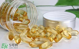 寶寶吃魚肝油什么時間吃最好？嬰兒吃魚肝油吃到什么時候？