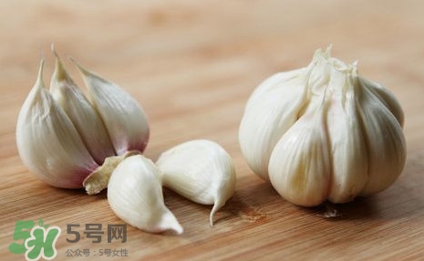 蒜頭什么人不能吃？什么人不能吃大蒜