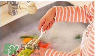 奶瓶清潔劑安全嗎？長(zhǎng)期用奶瓶清潔劑有副作用嗎？