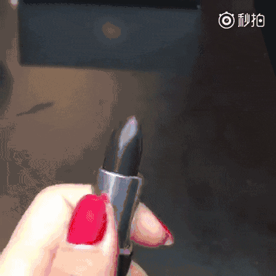 紀(jì)梵希雙色唇膏口紅什么時(shí)候上市？紀(jì)梵希雙色唇膏上市時(shí)間