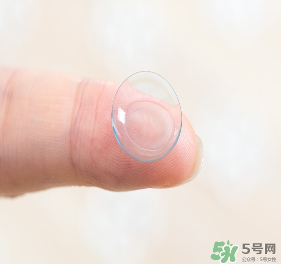 獅王隱形眼鏡輔助液怎么用？獅王隱形眼鏡輔助液使用方法