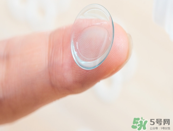 獅王隱形眼鏡輔助液怎么用？獅王隱形眼鏡輔助液使用方法