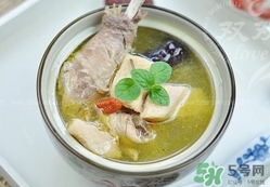 榴蓮殼煲雞湯孕婦能喝嗎？孕婦可以喝榴蓮殼煲雞湯