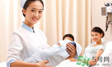 夏天坐月子可以天天洗澡嗎？夏季坐月子能洗澡嗎？