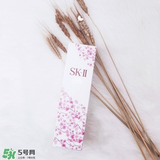 sk2櫻花版和普通版的區(qū)別 skii櫻花神仙水和普通版哪個貴？