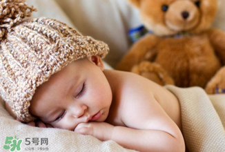 夏天寶寶可以穿開襠褲嗎？寶寶穿開襠褲有什么危害嗎？