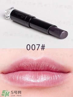 嬌蘭小黑裙007值得入嗎？嬌蘭小黑裙007唇膏口紅怎么樣？