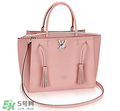 lv lockmeto流蘇手提包正品多少錢？lv新款流蘇包專柜價格