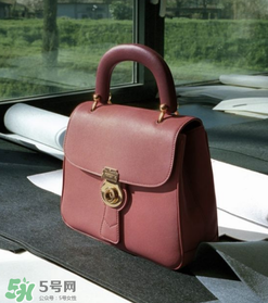 burberry dk88鎖頭包正品多少錢？巴寶莉dk88包專柜價(jià)格