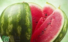 桃子和西瓜一起吃會(huì)中毒嗎？桃子和西瓜能一起吃嗎？