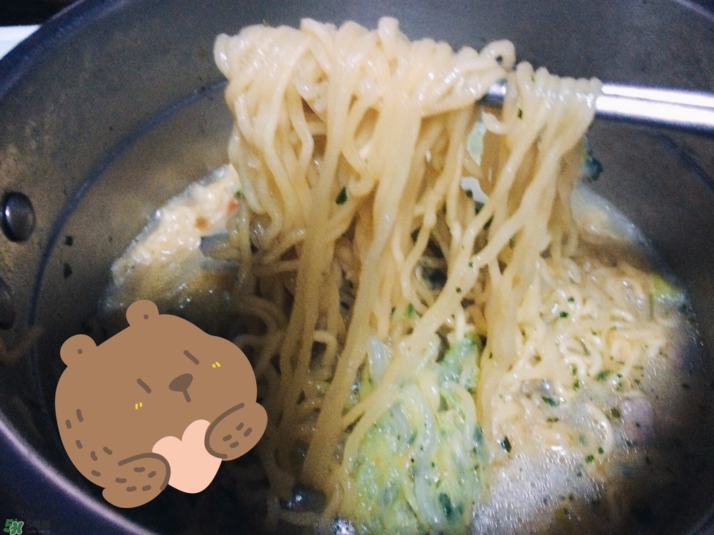康師傅白胡椒肉骨面好吃嗎？康師傅白胡椒方便面味道怎樣