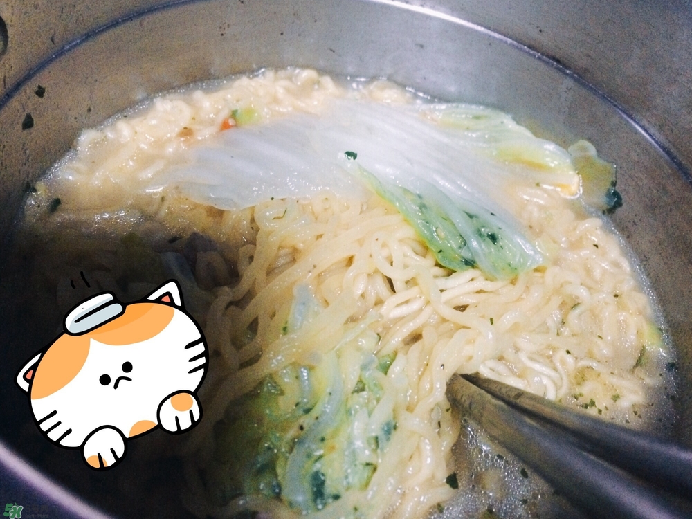 康師傅白胡椒肉骨面好吃嗎？康師傅白胡椒方便面味道怎樣